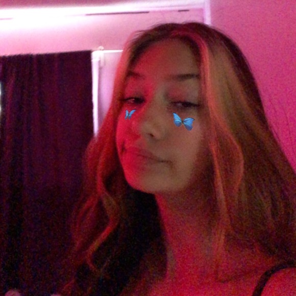 Meet your Posher, Ava - Picture 1 of 1